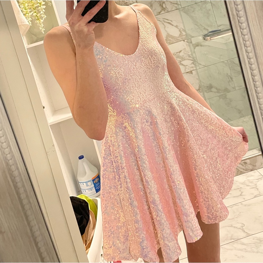 *SOLD* Sparkle sparkle blush sequin strappy mini xs/s - Picture 2 of 4